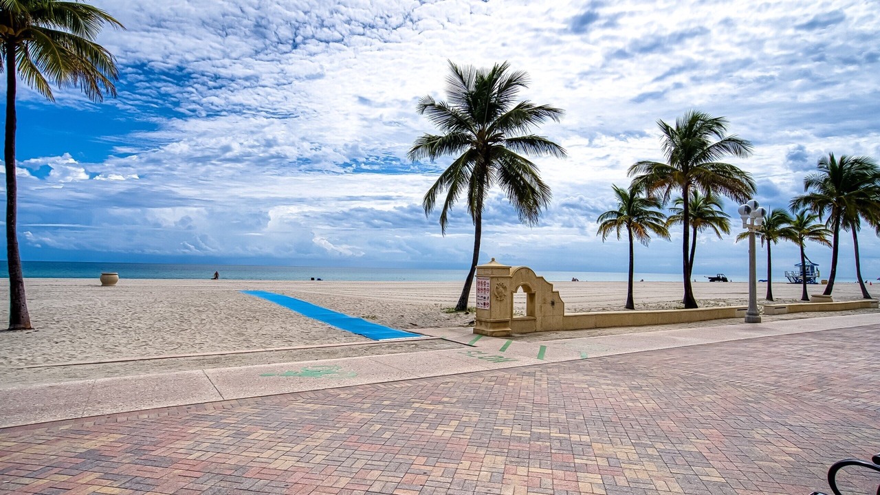 Photo of Outdoor in Hollywood South Central Beach