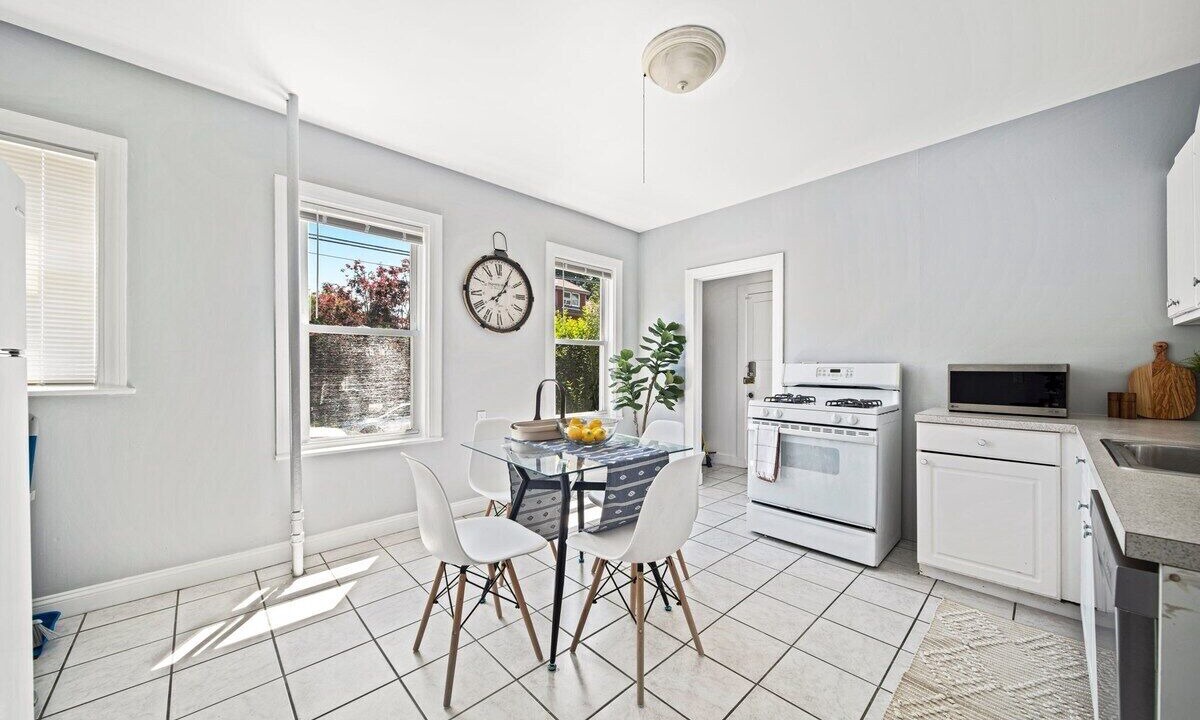 Photo of Kitchen in Oak Square