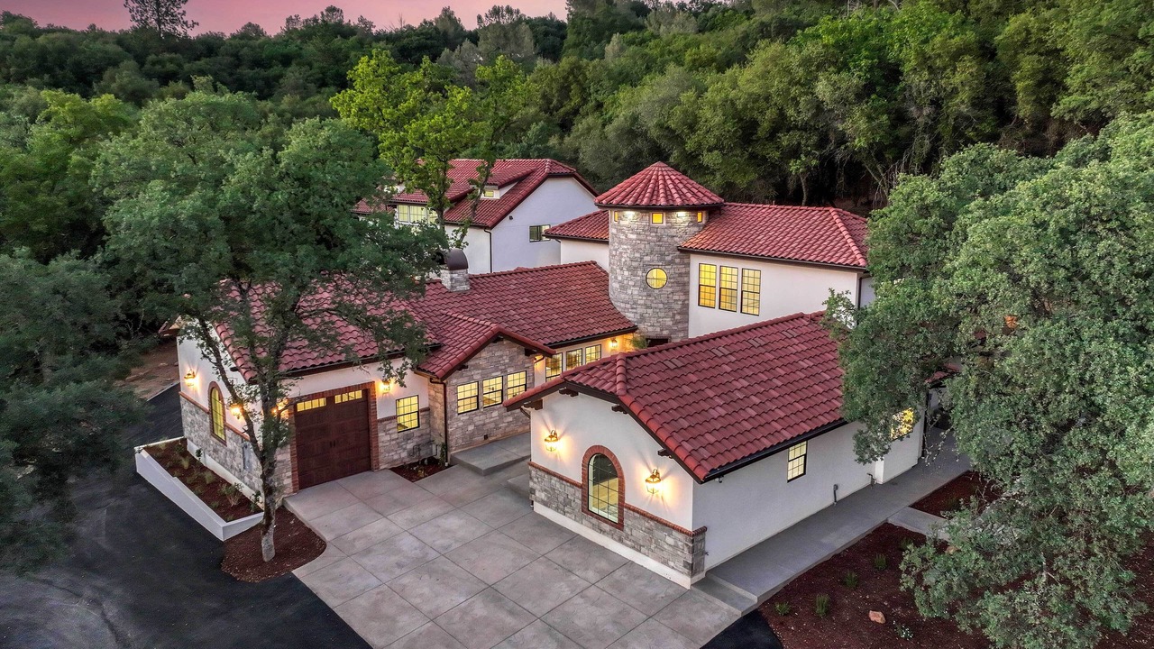 Photo of Outdoor in Auburn