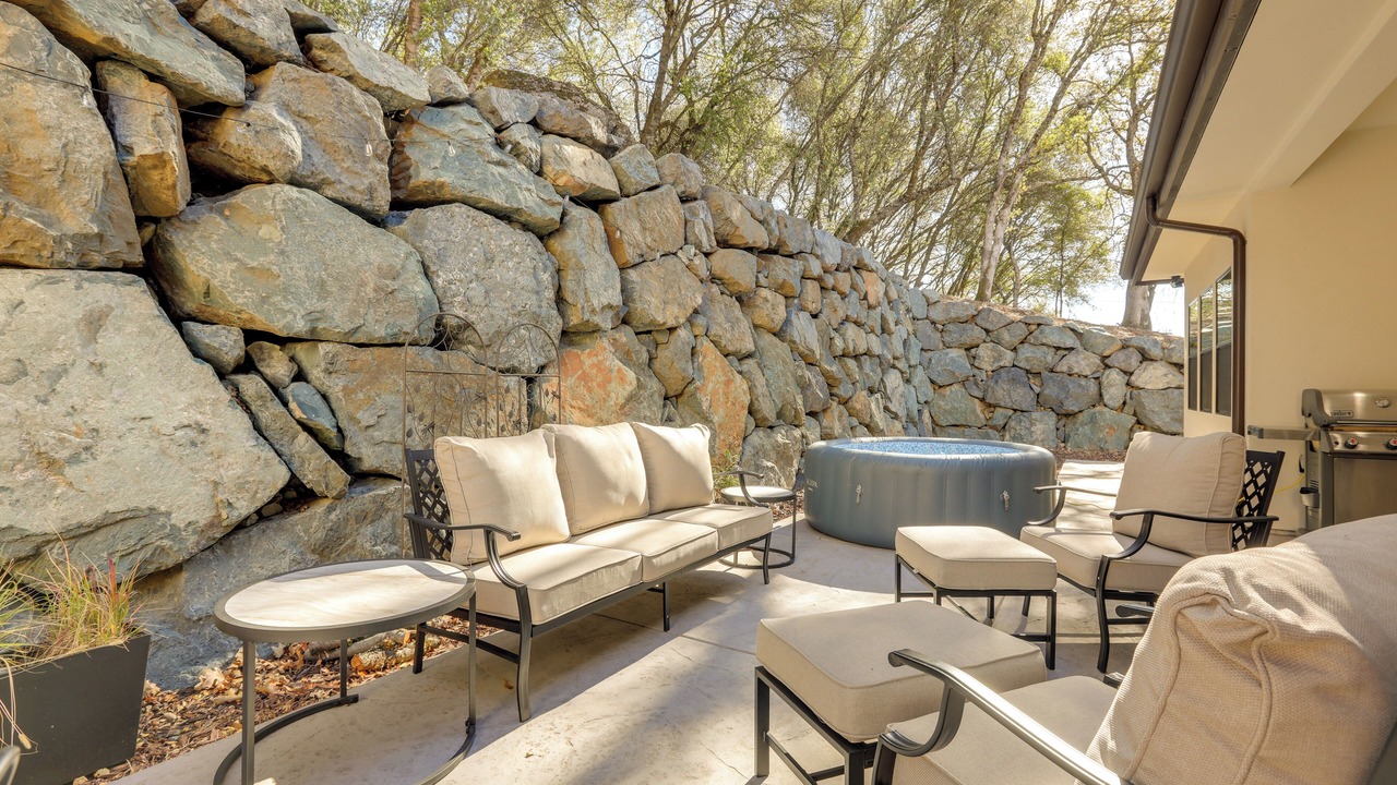 Photo of Patio Balcony in Auburn