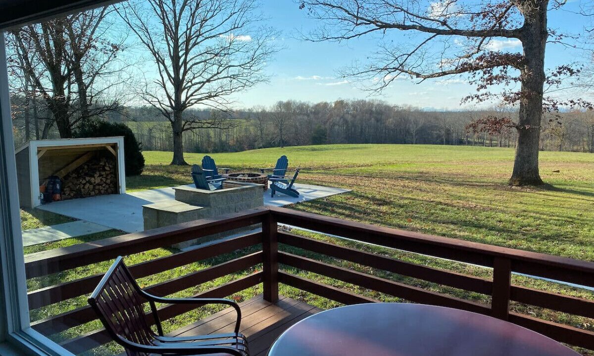 Photo of Patio Balcony in Bremo Bluff
