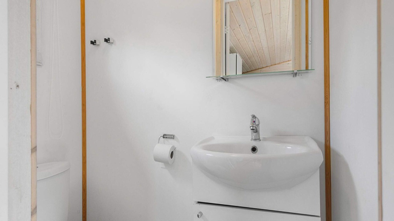Photo of Bathroom in Beder Malling