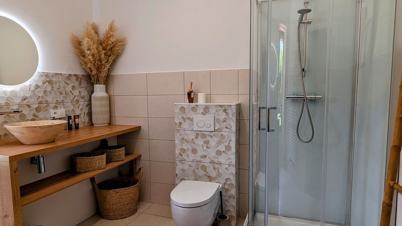 Photo of Others in Bougnon