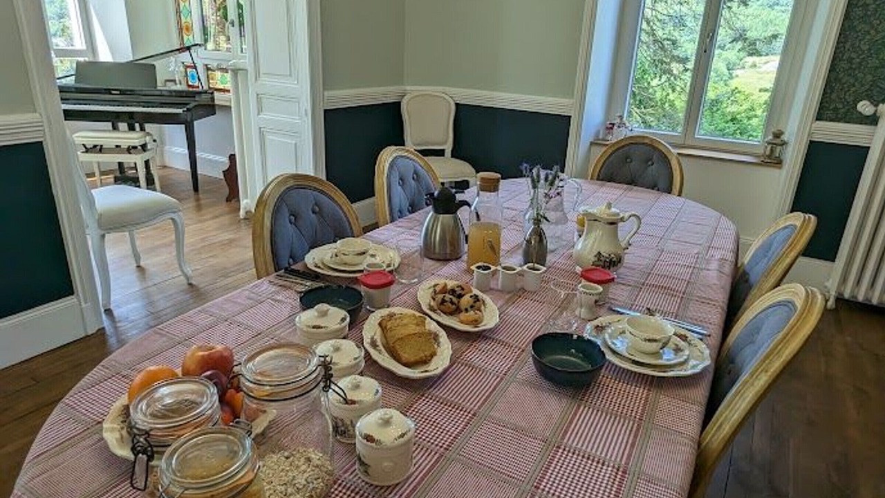 Photo of Others in Sapois