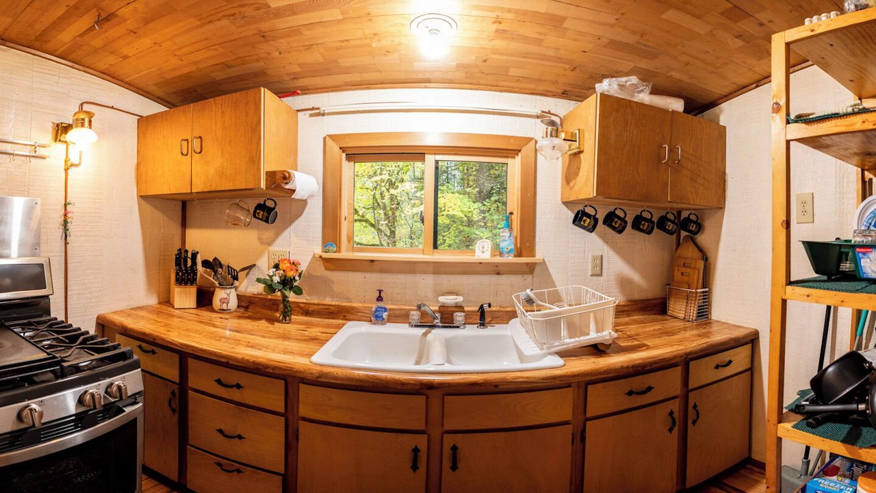 Photo of Bedroom in Kalama