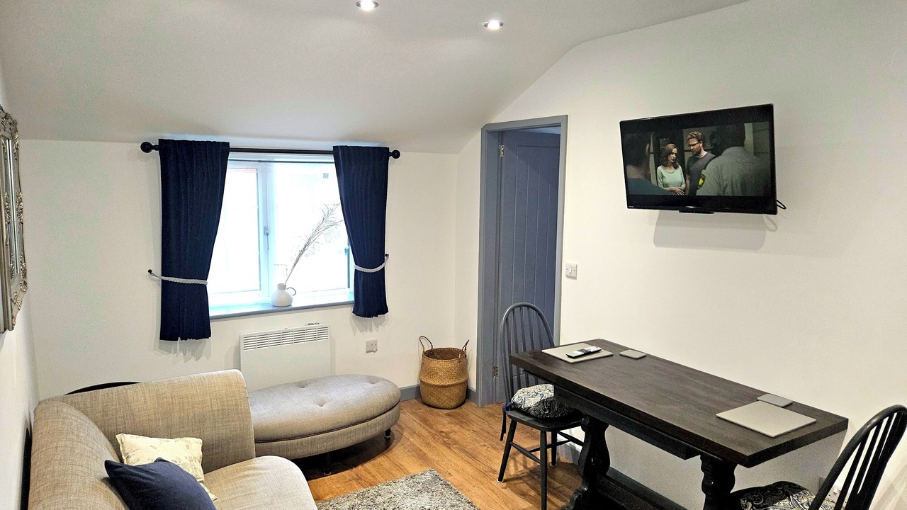 Photo of Livingroom in Helsby