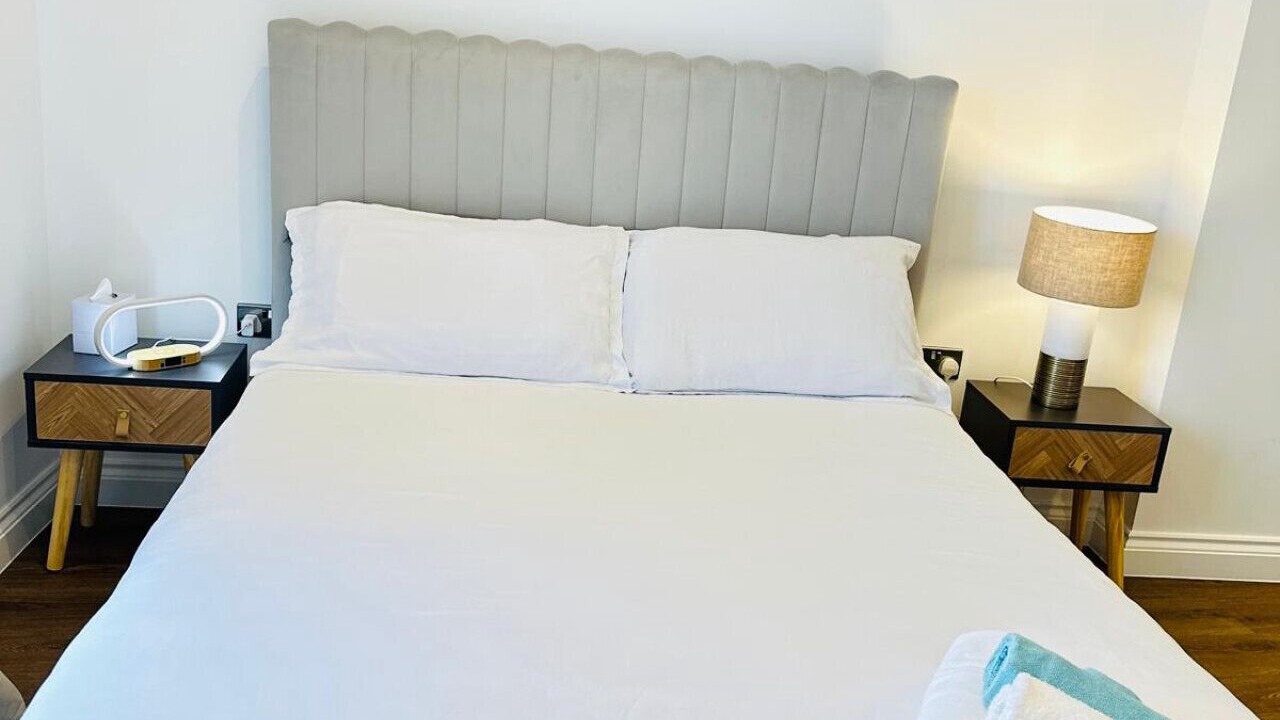 Photo of Others in Brentwood