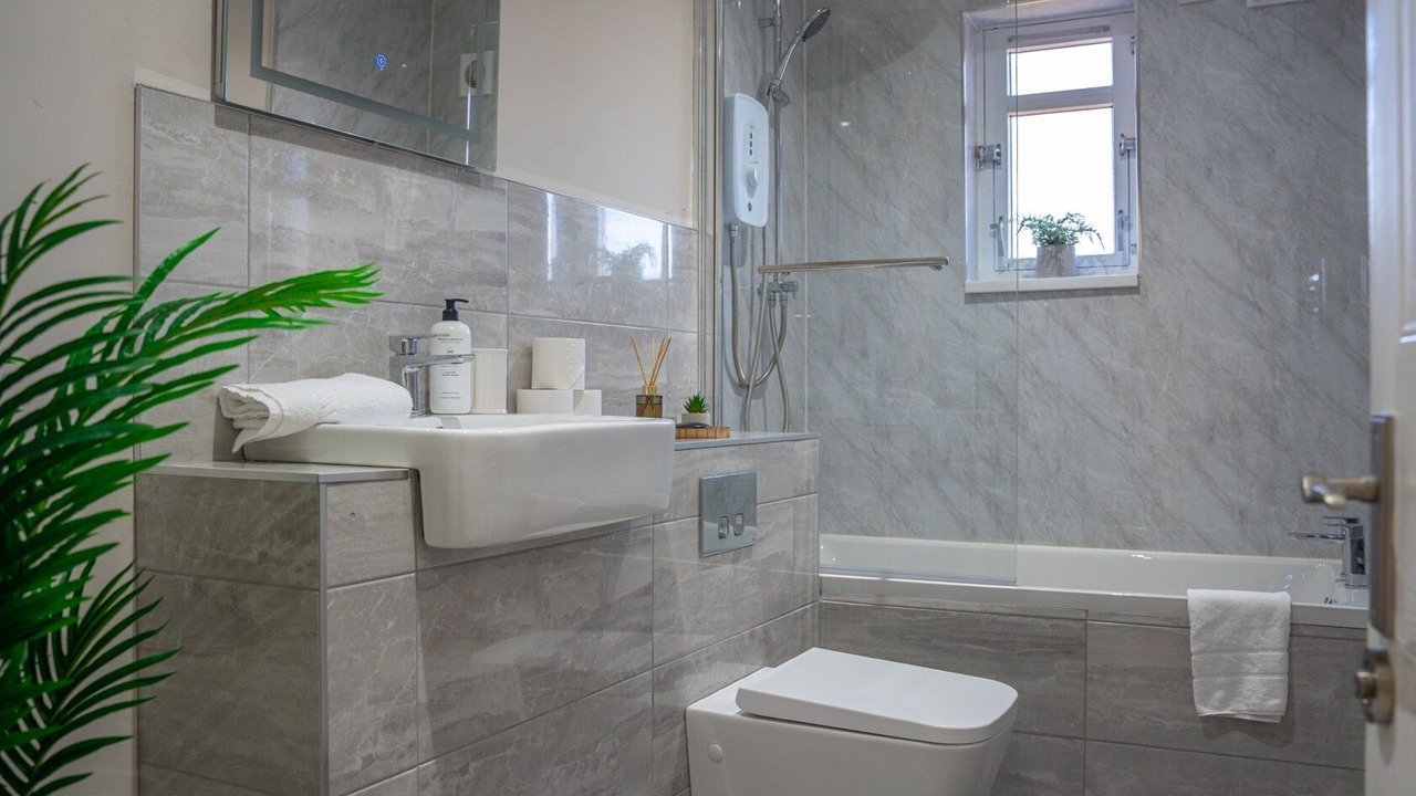 Photo of Others in Lanark