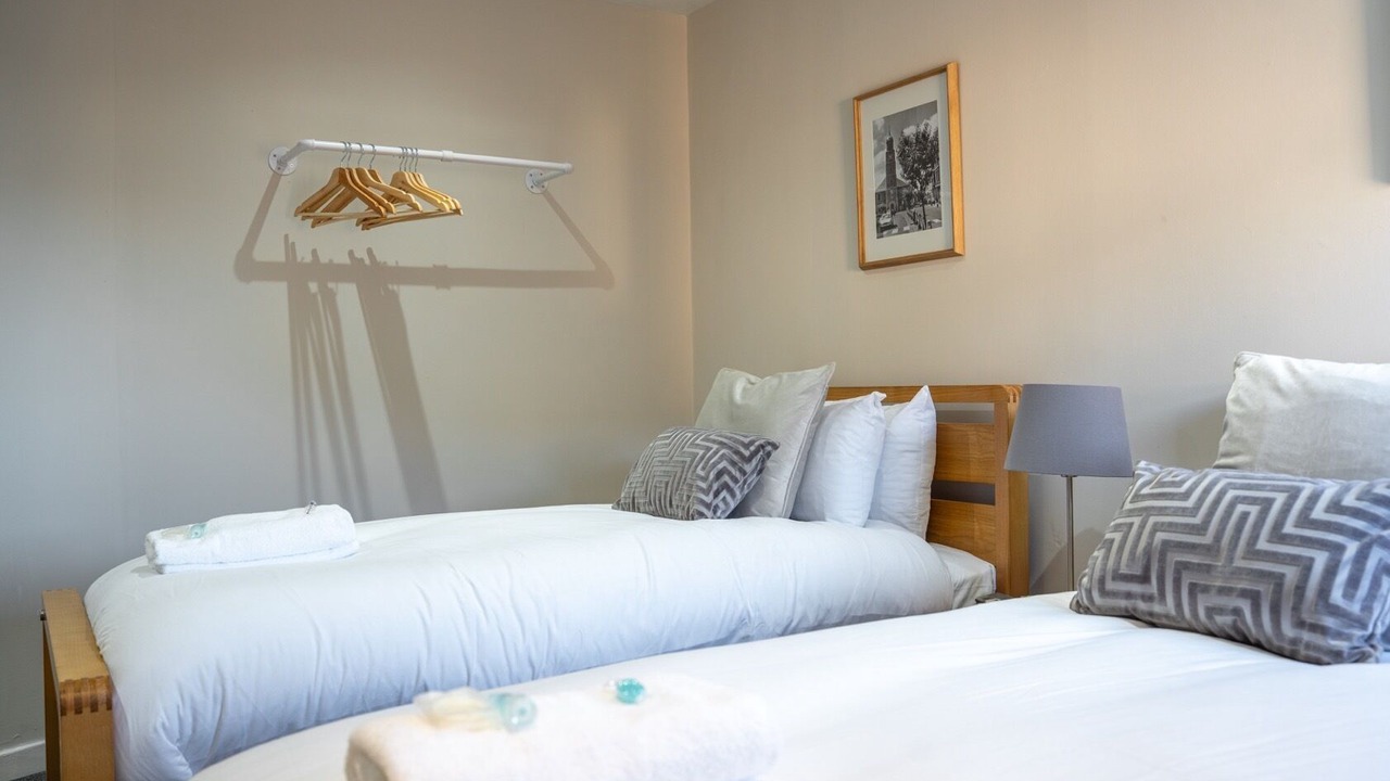 Photo of Others in Lanark