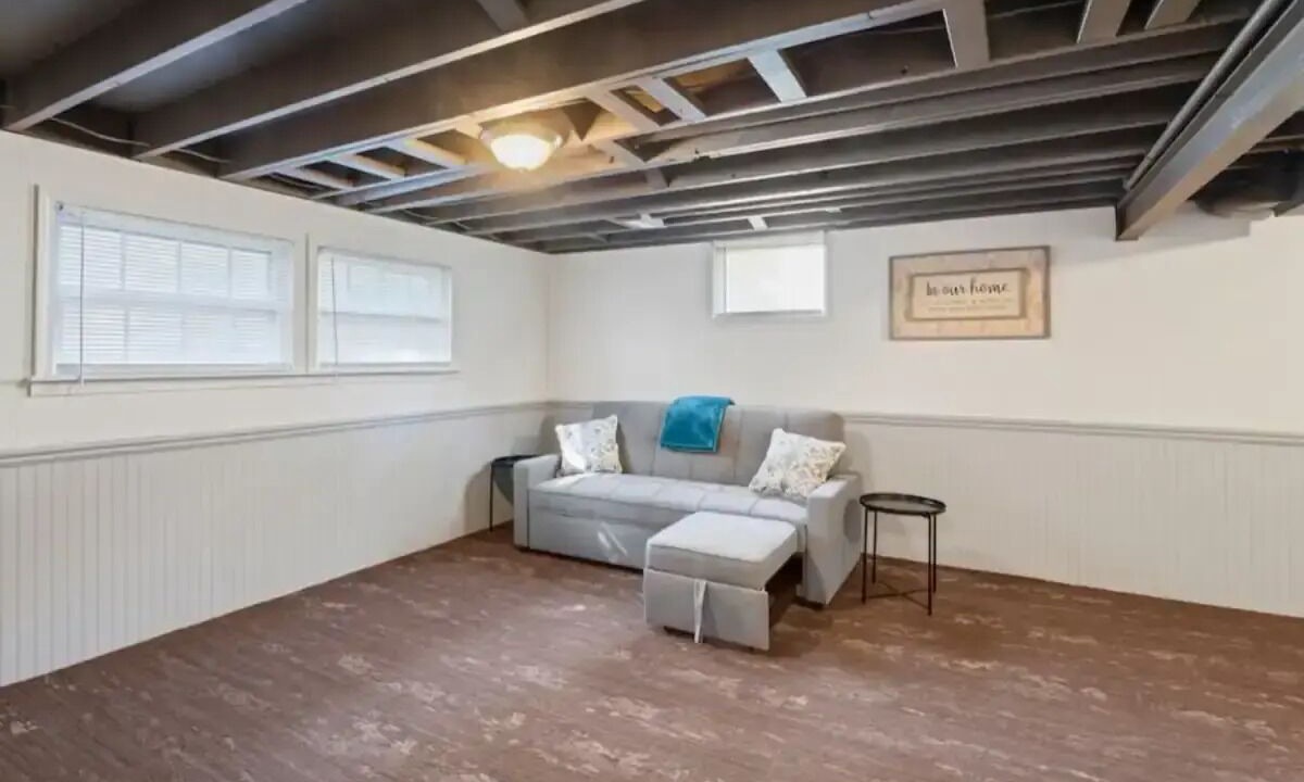 Photo of Livingroom in Lenexa