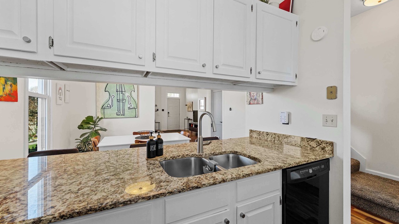 Photo of Kitchen in Lafayette Square