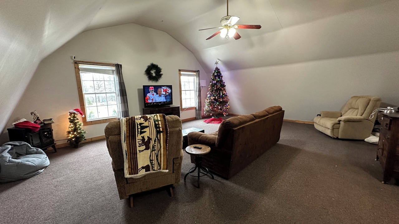 Photo of Livingroom in St. Clair