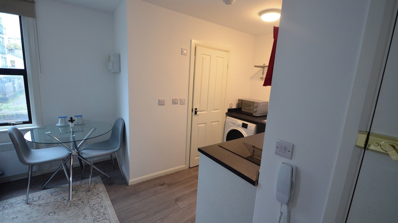 Photo of Others in Leabridge