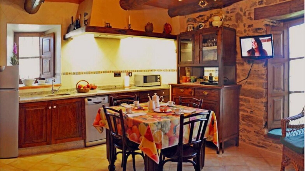Photo of Kitchen in Santa Colomba de Somoza