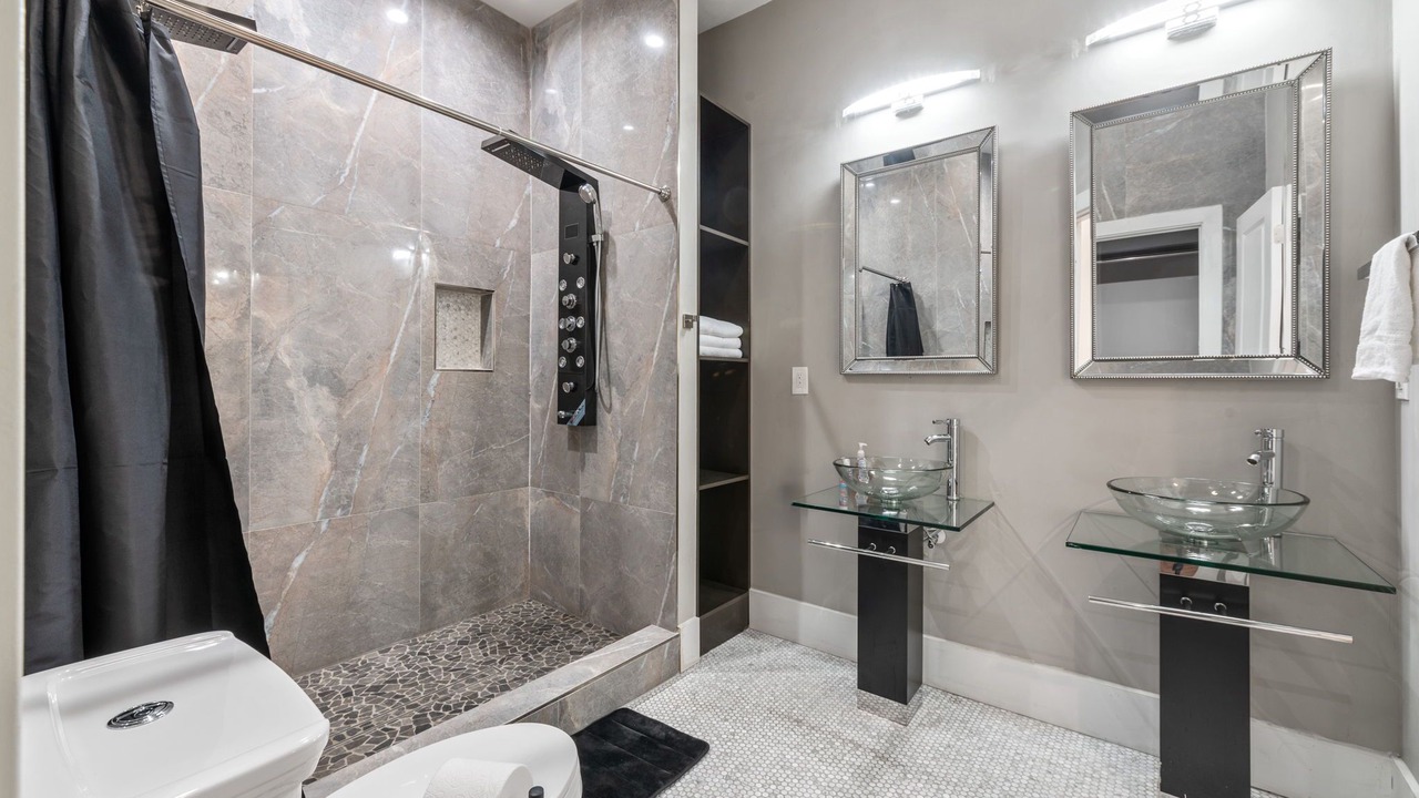 Photo of Others in Atlanta