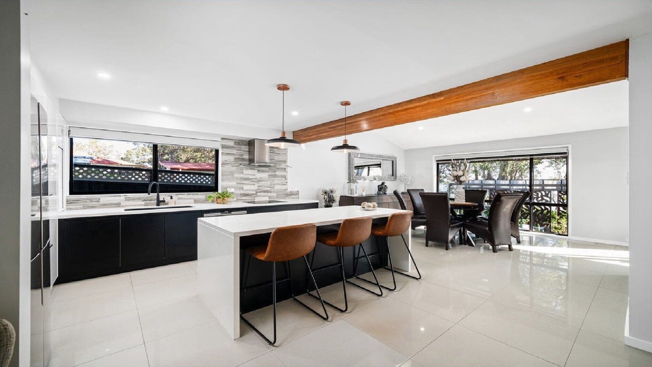 Photo of Others in Buff Point