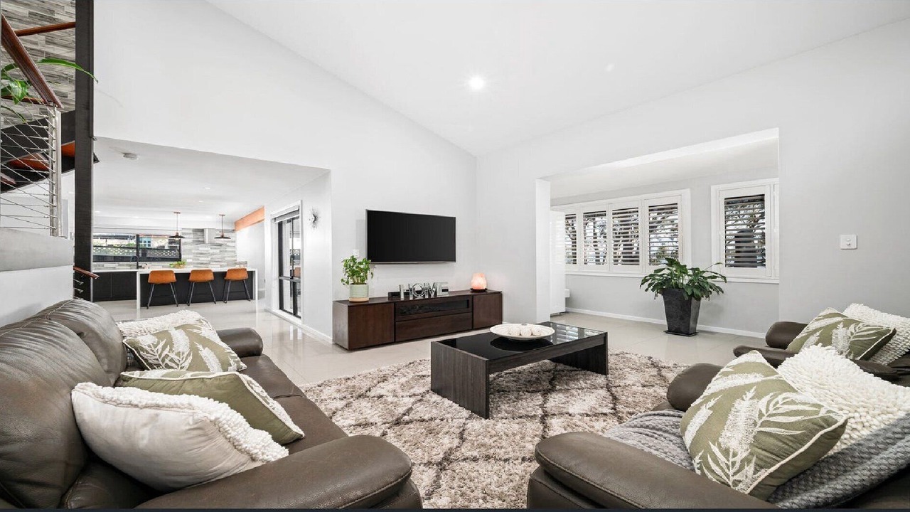 Photo of Others in Buff Point