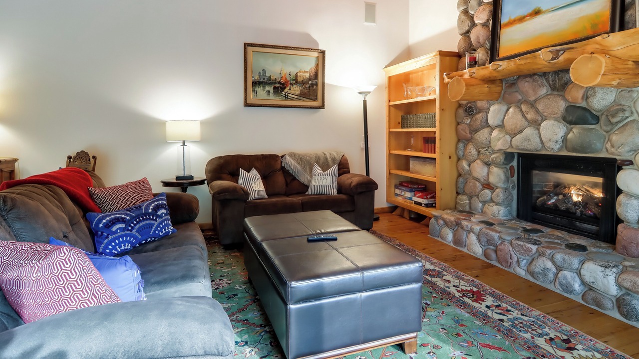 Photo of Livingroom in Mayfield