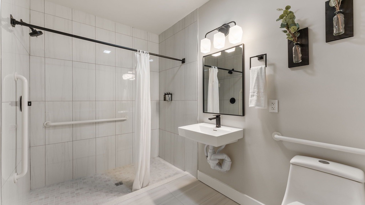 Photo of Bathroom in Spruce Hill