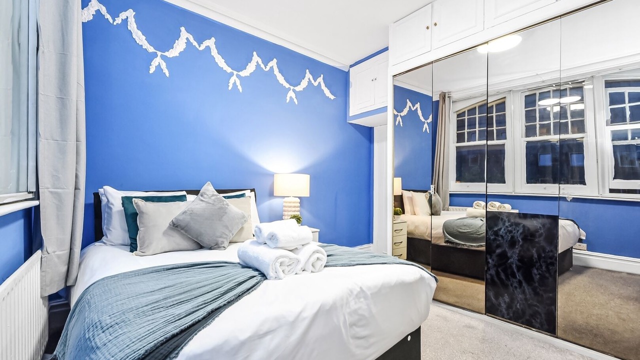 Photo of Others in Pimlico