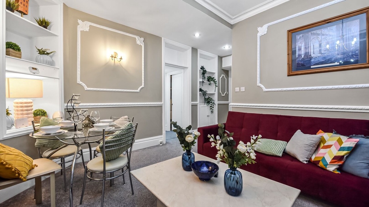 Photo of Others in Pimlico