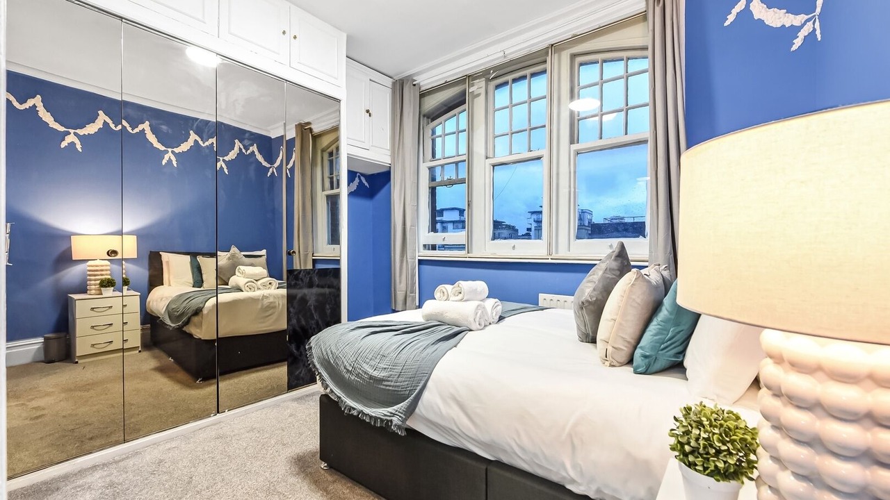 Photo of Others in Pimlico