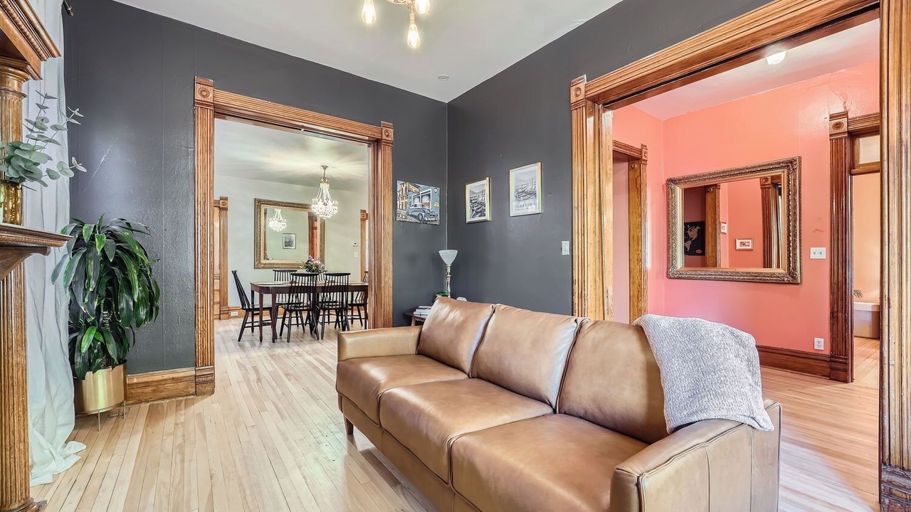 Photo of Livingroom in Central Boulder
