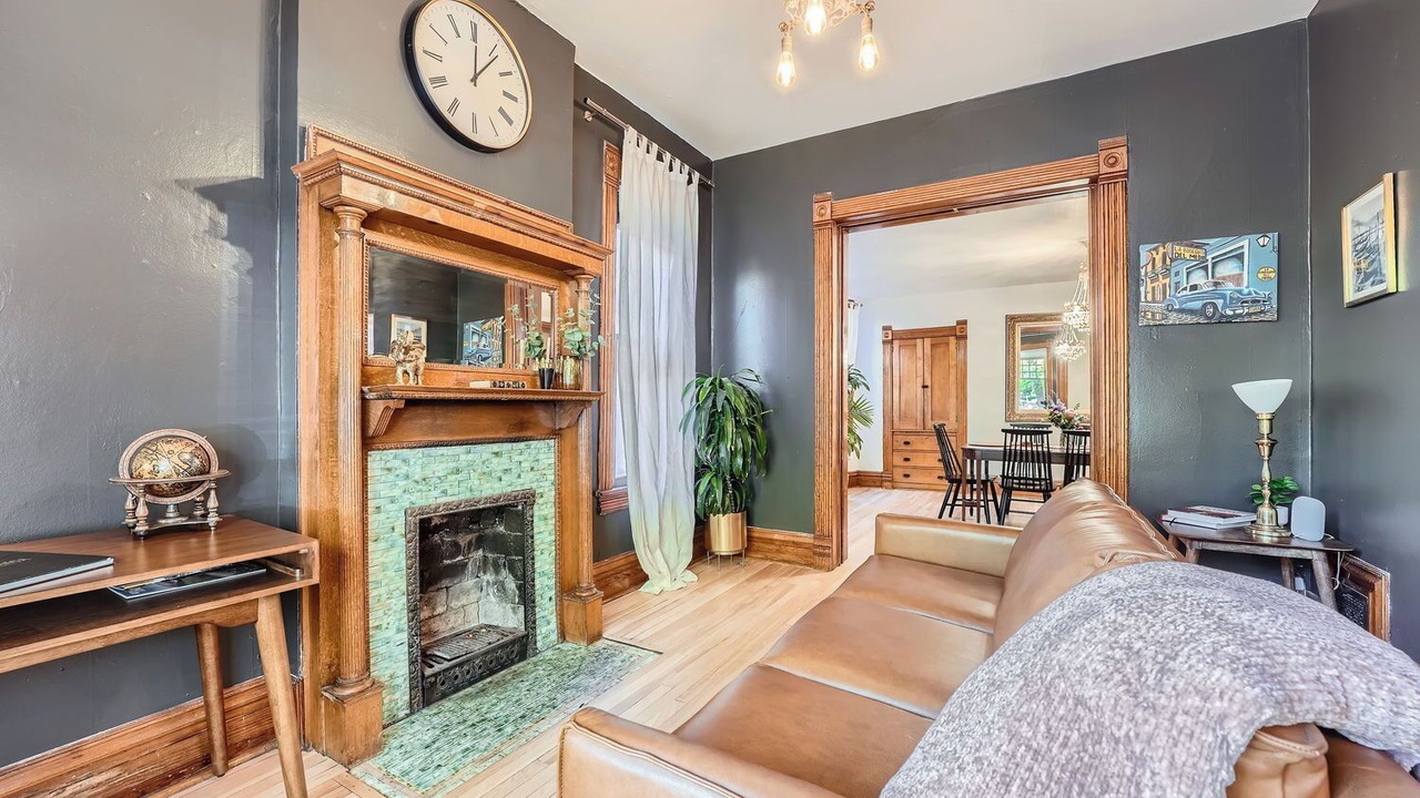 Photo of Livingroom in Central Boulder
