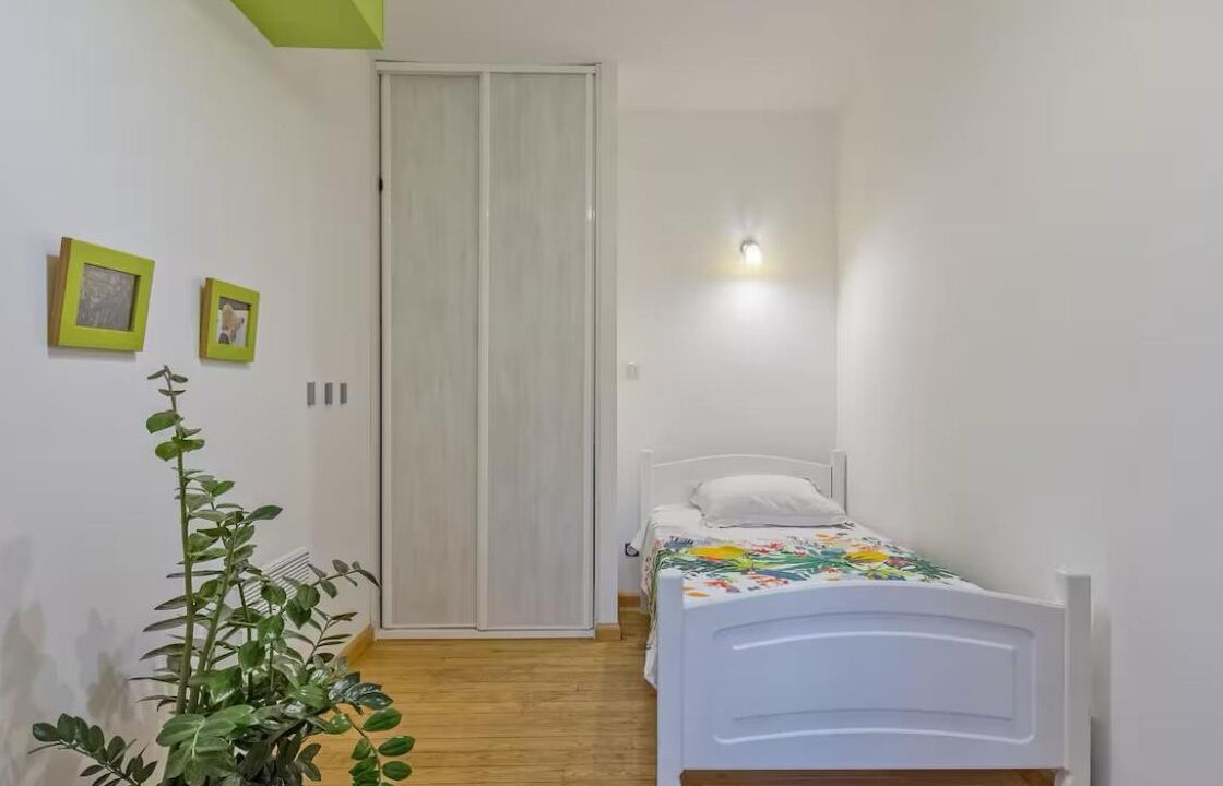 Photo of Others in Siran