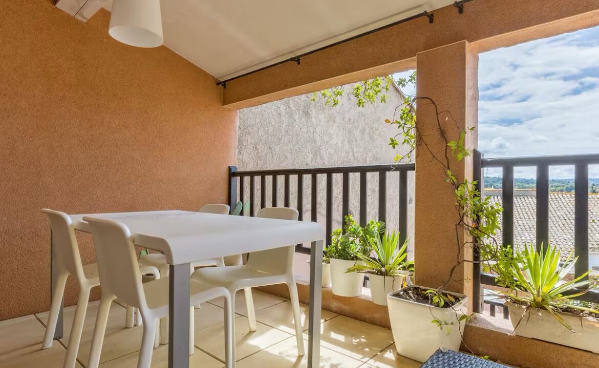 Photo of Outdoor in Siran