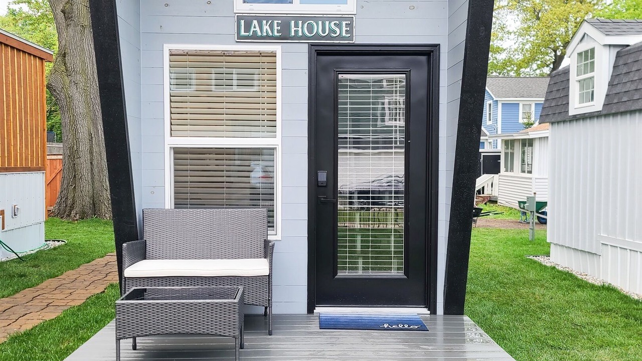 Photo of Patio Balcony in Lakeside