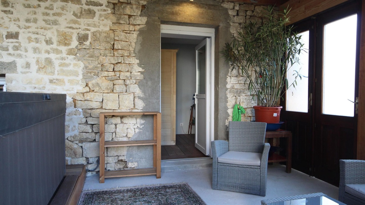 Photo of Outdoor in Traves