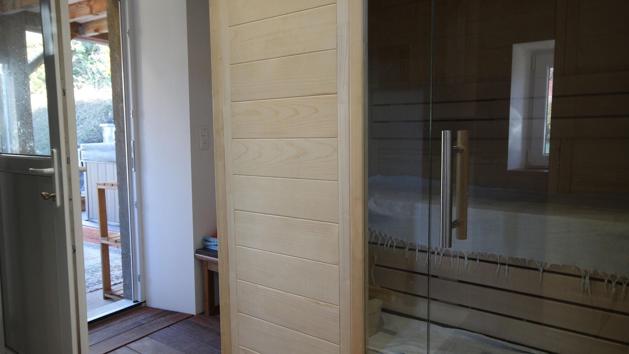 Photo of Others in Traves