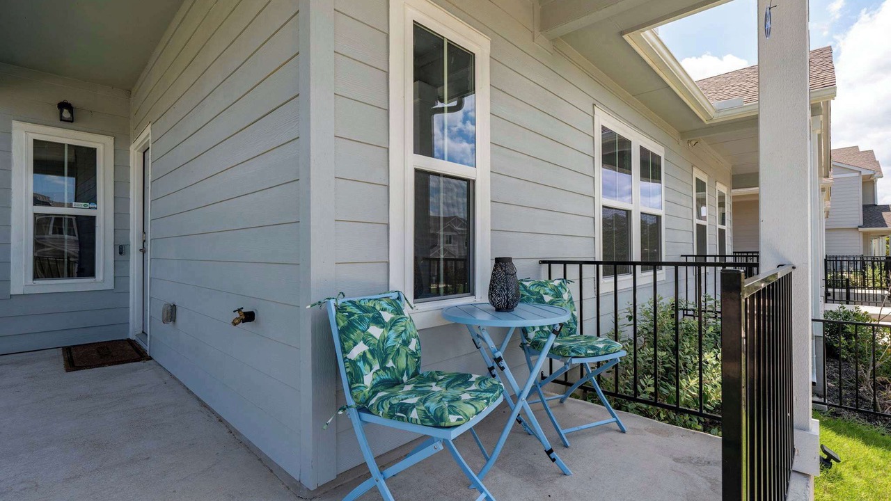Photo of Patio Balcony in Manor