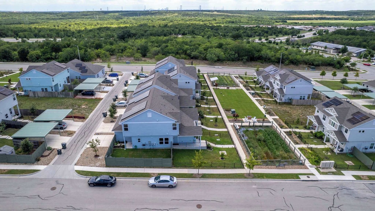 Photo of Outdoor in Manor