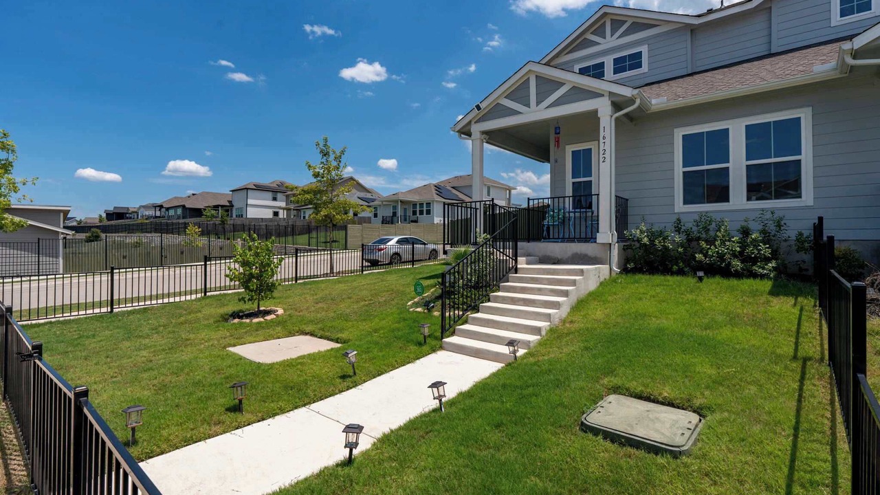 Photo of Outdoor in Manor