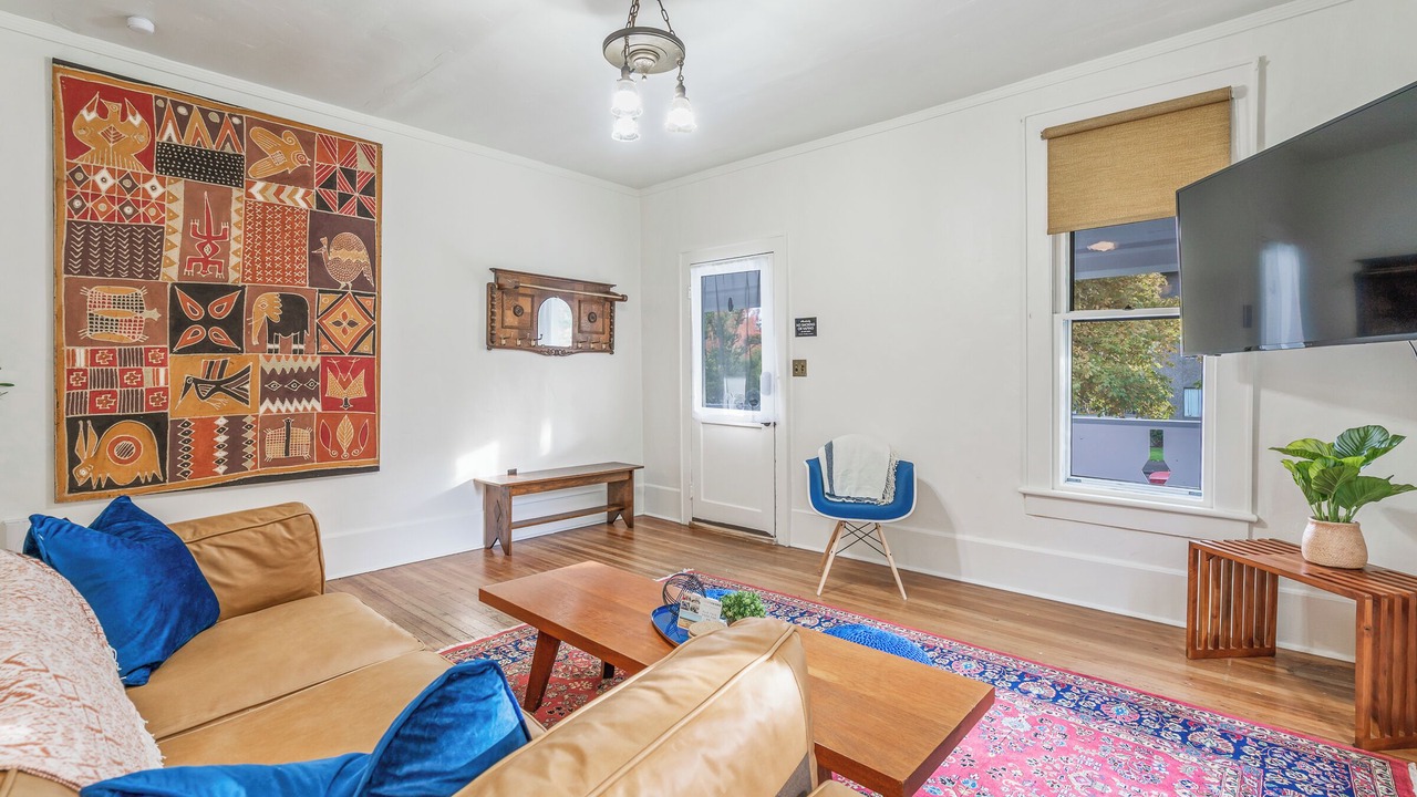 Photo of Livingroom in Market District