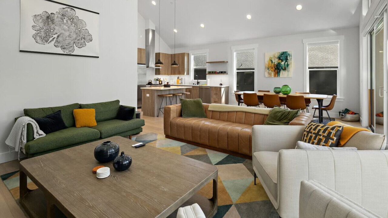 Photo of Livingroom in Roslyn