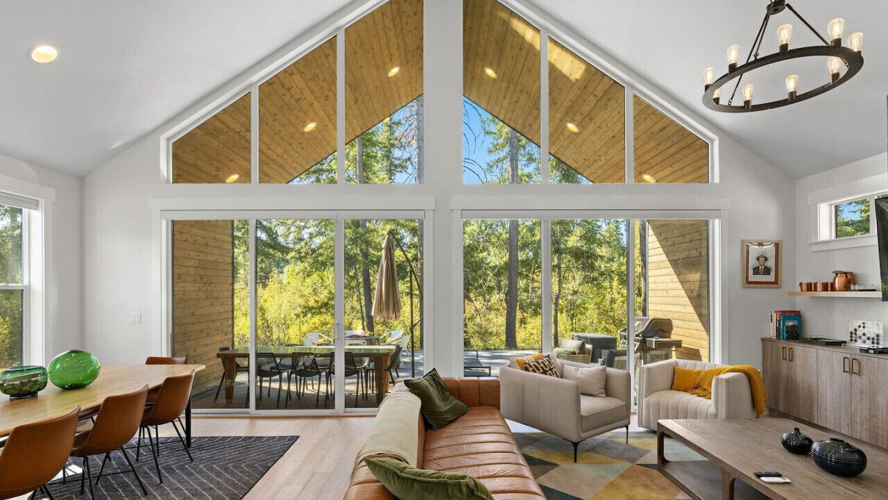 Photo of Livingroom in Roslyn