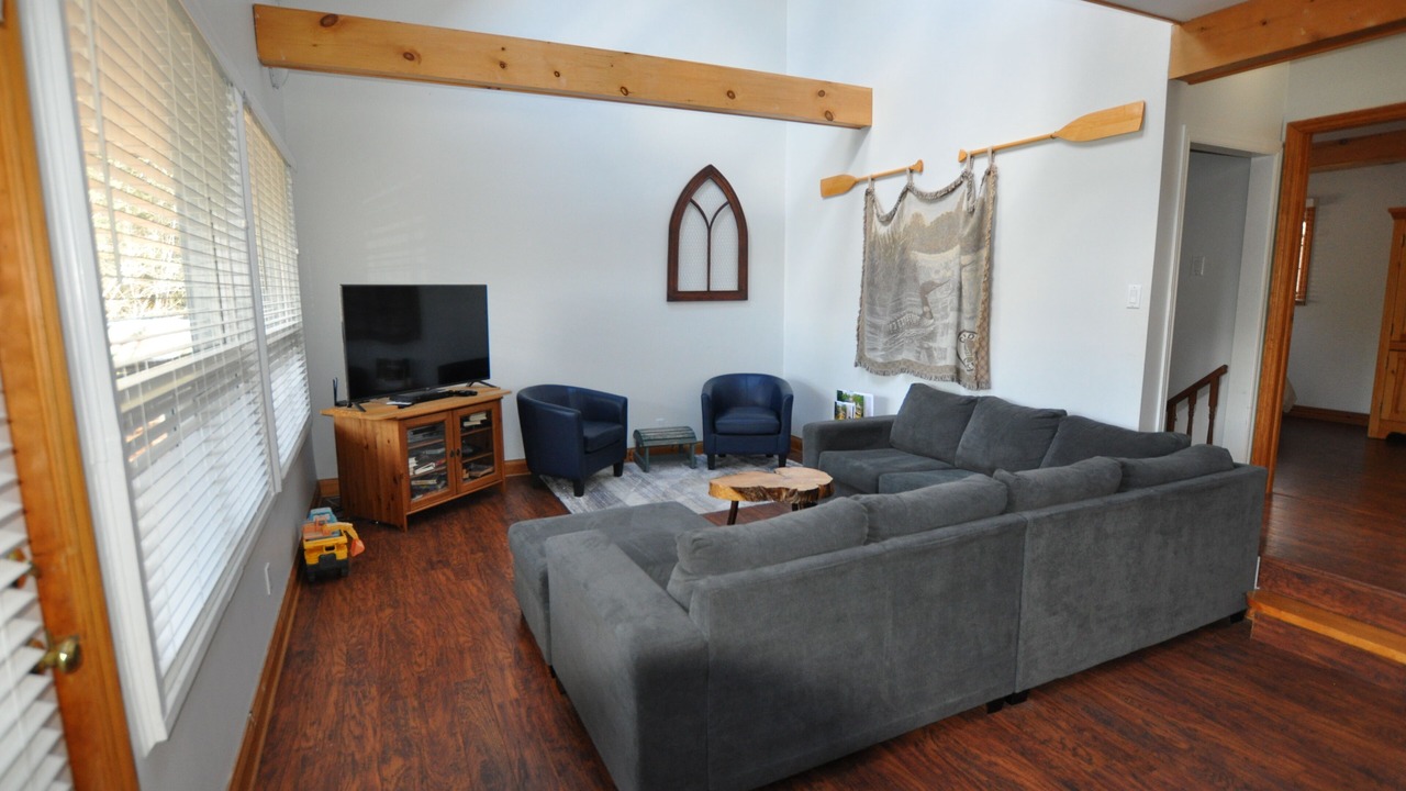 Photo of Livingroom in North Kawartha