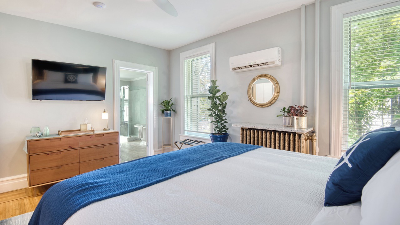 Photo of Others in Hudson