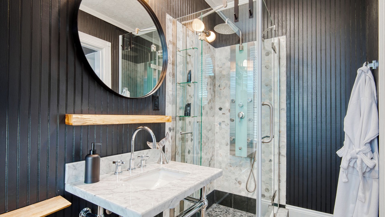 Photo of Bathroom in Hudson