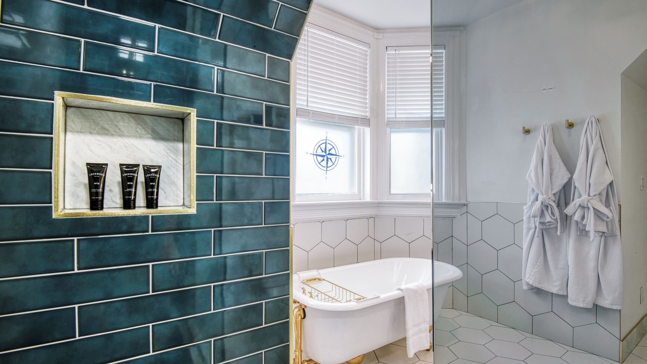 Photo of Others in Hudson