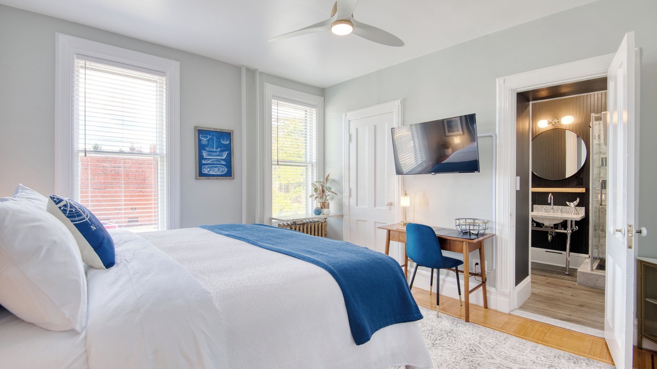 Photo of Others in Hudson