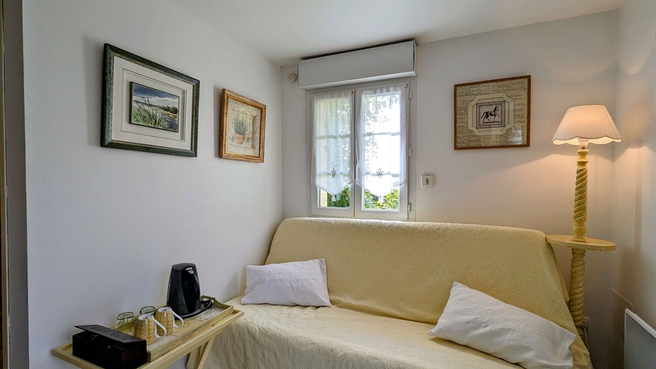 Photo of Others in Azay-le-Ferron