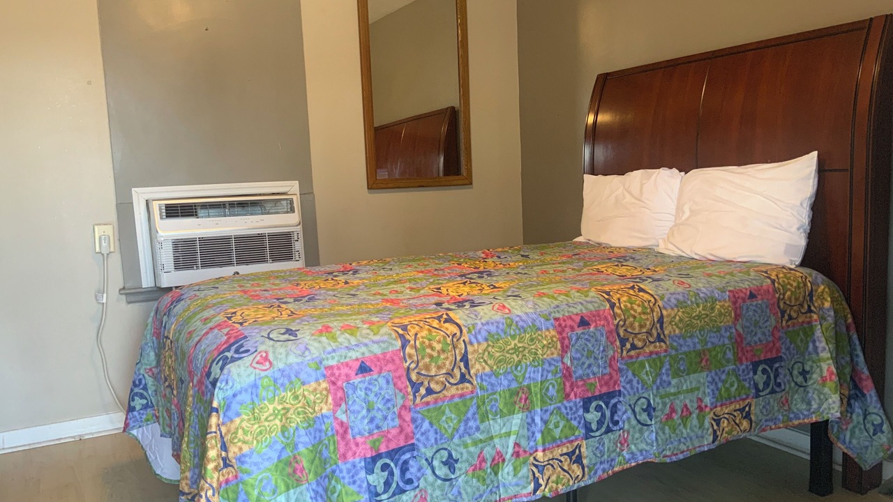 Photo of Bedroom in Conway