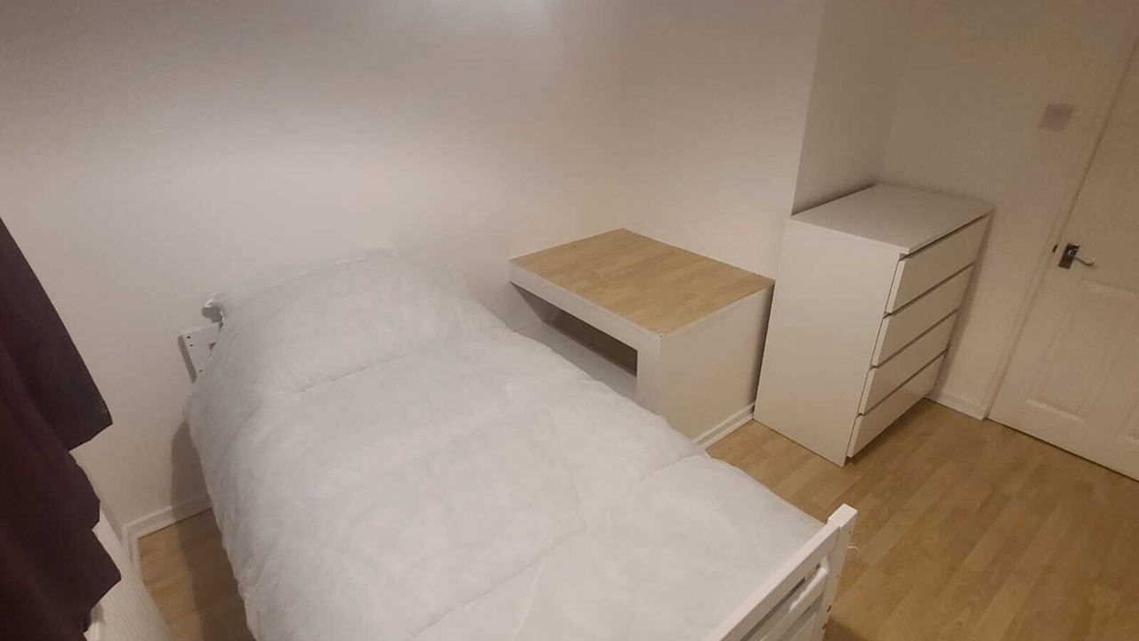 Photo of Bedroom in Basingstoke