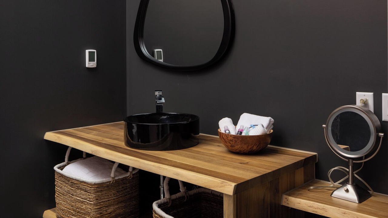 Photo of Bathroom in Boblo Island