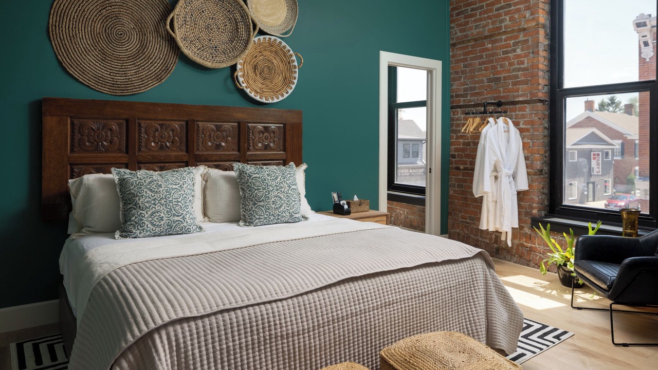 Photo of Bedroom in Boblo Island