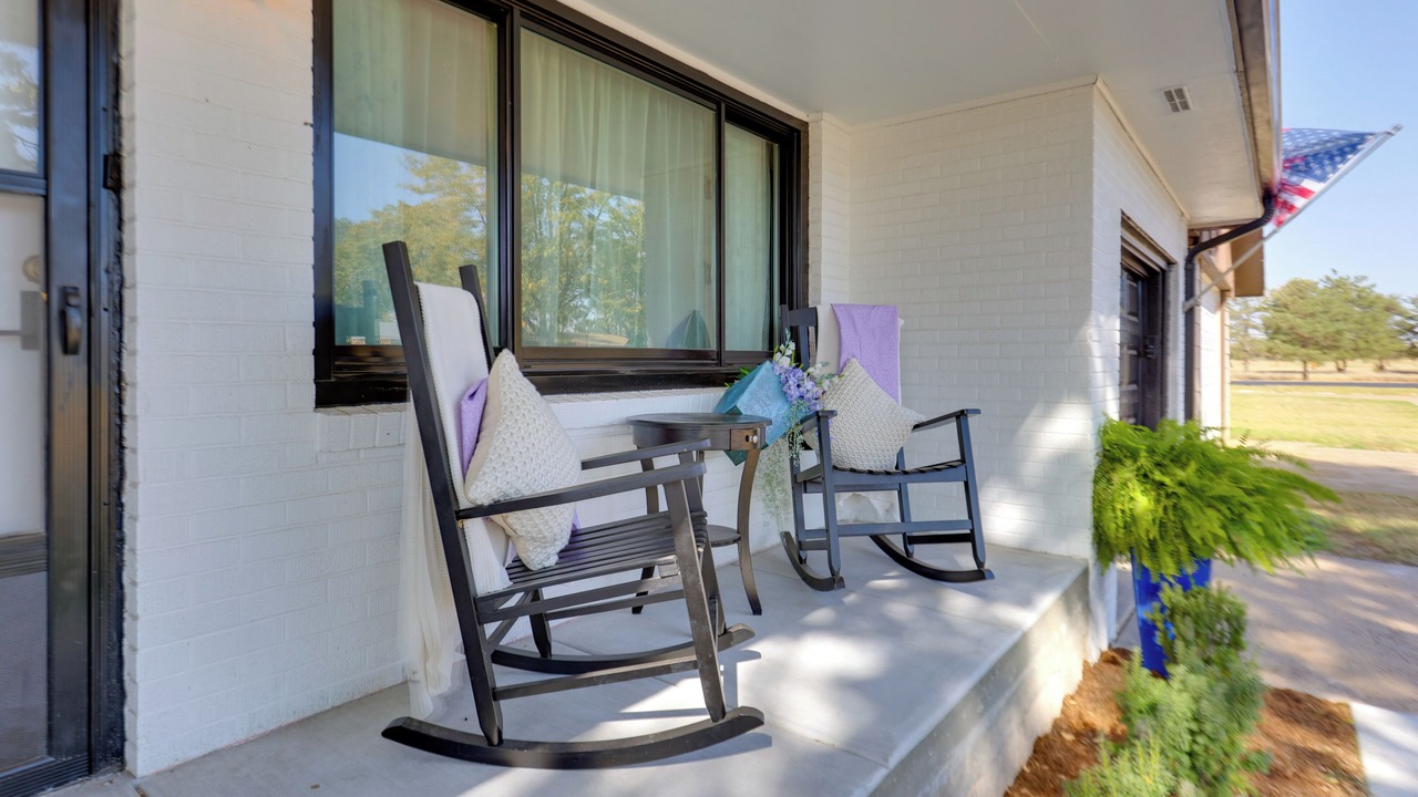 Photo of Patio Balcony in Great Bend